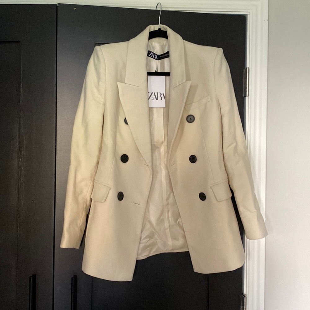BRAND NEW W/ TAGS ZARA CREAM BLAZER